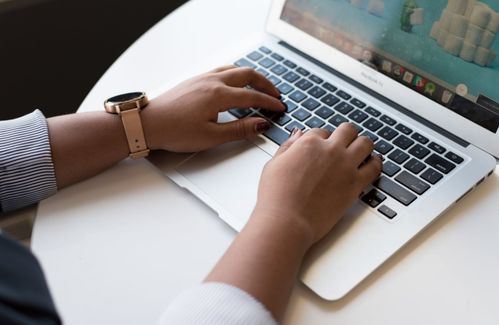 深圳鹽田區哪里的web前端開發培訓機構好 web前端開發技術